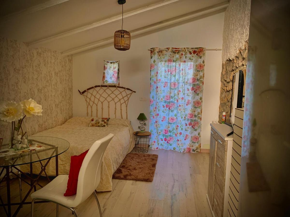 Casa Tatisita Luna Сегура-де-ла-Сьєрра Екстер'єр фото